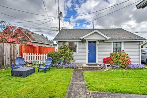 Lovely Tacoma Cottage w/ Fire Pit, Near Dtwn! Cottage in Tacoma