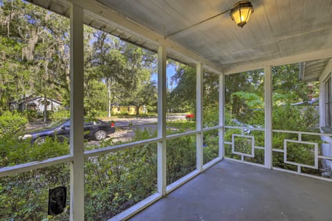 Pet Friendly Gainesville Getaway ~ 2 Mi to UF Apartment in Gainesville