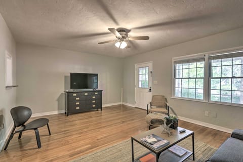 Pet Friendly Gainesville Getaway ~ 2 Mi to UF Apartment in Gainesville