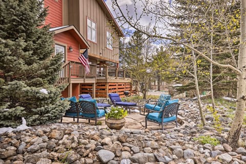 Walk to Frisco Main St: Townhome Steps to Trail! Apartment in Frisco