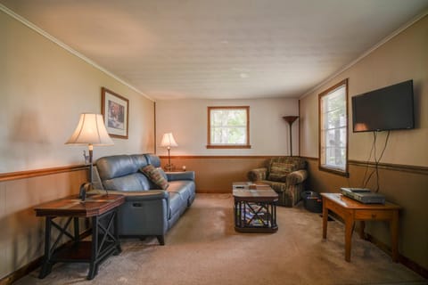 Lakefront Cabin in Dandridge w/ Fire Pit & Grill! House in Douglas Lake