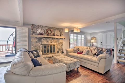 Hot Tub, Dock! Waterfront Lake Ozark Home! House in Lake of the Ozarks