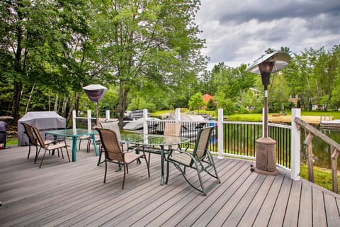 Waterfront Ashland Home ~ 2 Mi to Downtown! House in Ashland