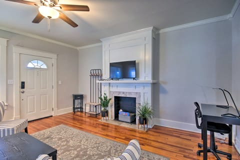 Renovated Home - Walk to Medical District! House in North Augusta