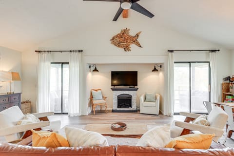 'Sunny Side Up' Canal-Front Getaway w/ Dock! House in Florida