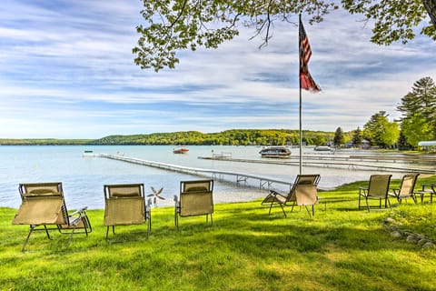 Waterfront Glenn Lake Condo: Gas Grill & Views Apartment in Glen Lake