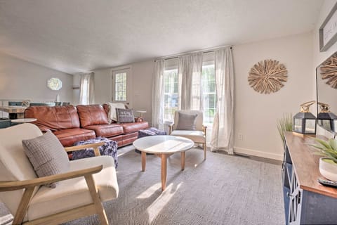 Breezy Coloma Getaway w/ Grill - 1 Mi to Beaches! House in Lake Michigan Beach