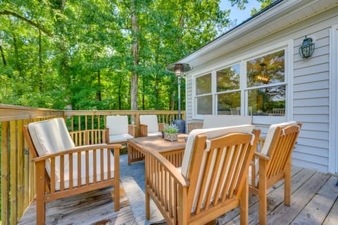 Waterfront Sparta Home w/ Game Room & Fire Pit! House in Lake Sinclair