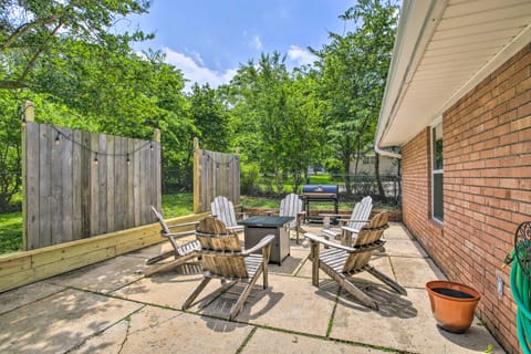 1 Mi to Main St: Brenham Retreat w/ Game Room House in Brenham