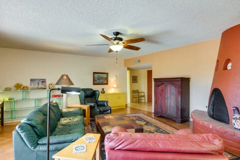 Green Valley Abode w/ Pool Access & Mtn Views Apartment in Sahuarita