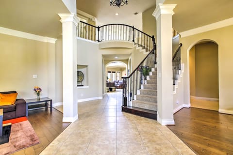 Waterfront Home w/ Boat Dock on Lake Houston! House in Houston