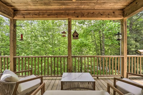 Pond On-Site! Dog-Friendly Blue Ridge Mtn Retreat House in Watauga