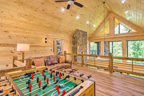 Riverfront Blue Ridge Escape w/ Scenic Views! House in Georgia