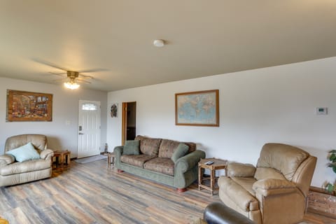 Classic Mountain Home, Half Mi to Main Street House in Lead