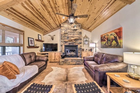 Cozy Ruidoso Cabin Retreat w/ Private Hot Tub House in Ruidoso
