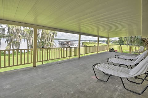 Waterfront Welaka Escape w/ Private Docks! House in Welaka
