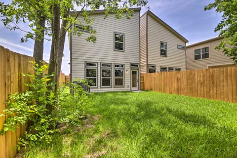 Pet-Friendly! World Cup 2026 Houston Group Stay Apartment in Houston