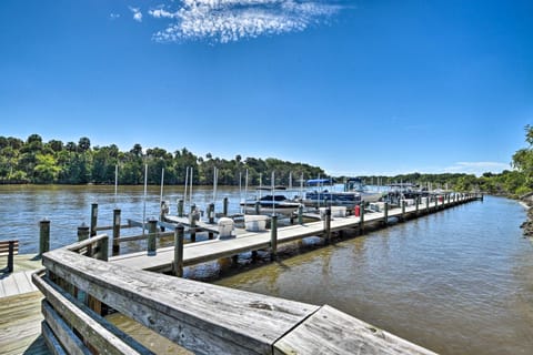 Waterfront Palm Coast Condo w/ Boat Dock & Pool! Apartment in Palm Coast
