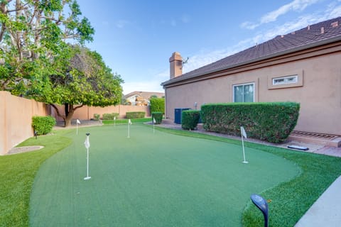 Pool Table, Putting Green: Luxury Oasis in Mesa House in Mesa