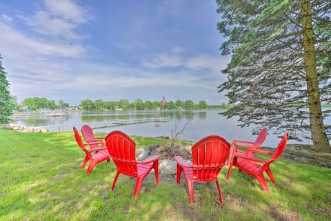 Coldwater Family Retreat w/ Boat Dock & Grill! Cottage in Michigan