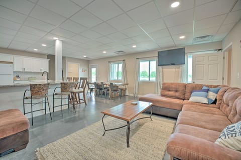 Coldwater Family Retreat w/ Boat Dock & Grill! Cottage in Michigan