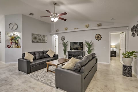 Heated Pool & Spa, 4 Mi to Beach: Seminole Home House in Largo