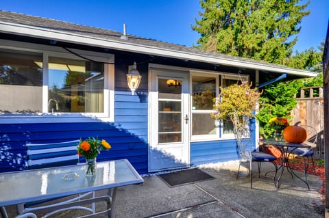 Portland Haven Next to St. Vincent's Hospital House in Beaverton