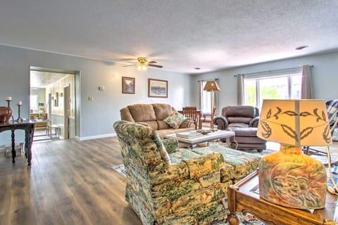 Charming Choteau Apartment: Central Location! Apartment in Idaho