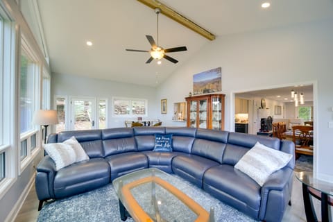 Remote Smoky Mtn Escape w/ Views & Trail Access! House in Tennessee