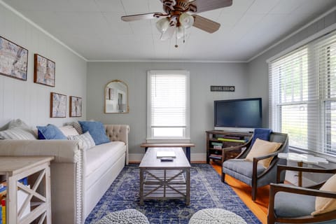 'Carousel Cottage:' North Chattanooga Home! Cottage in Chattanooga