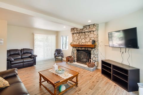 All-Season Crestline Escape - 2 Mi to Lake! House in Crestline