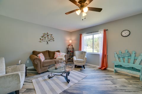 All-Season Getaway in Frederic: Bring Your Pets! House in Michigan