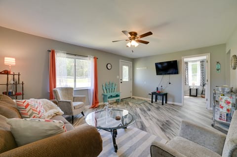 All-Season Getaway in Frederic: Bring Your Pets! House in Michigan