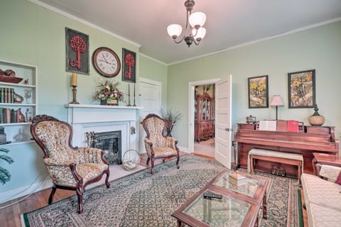 Historic Sparta Home Near Waterfalls & Hikes! House in Tennessee