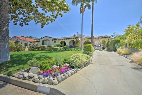 17 Mi to Disneyland & Dtwn: 'Whittier Hills' Gem! Apartment in Pico Rivera