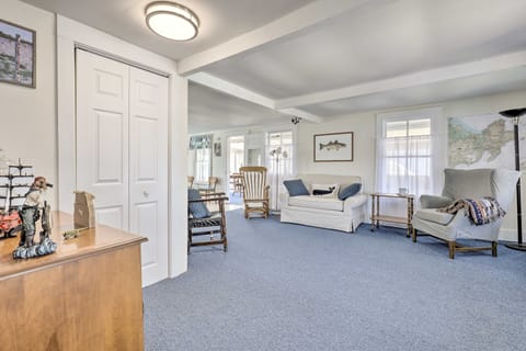 Plum Island Retreat ~ 1-Block Walk to Beach! House in Newburyport