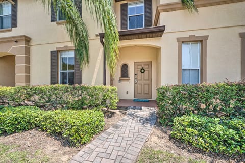 Chic Resort Townhome ~ 9 Mi to Disney Parks! Apartment in Four Corners