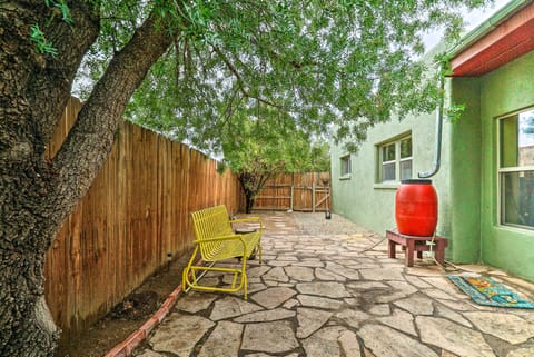 Cozy Las Cruces Gem: Fire Pit, Patio & Views! House in Las Cruces
