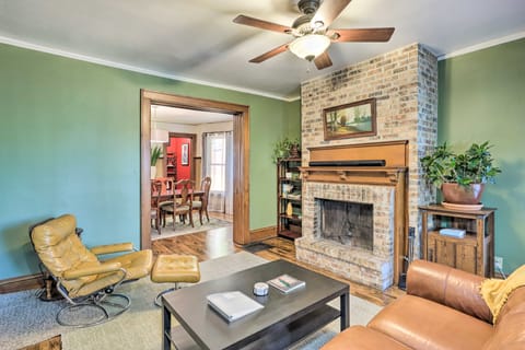 Milwaukee Home < Half Mi to Lake Michigan! House in Milwaukee