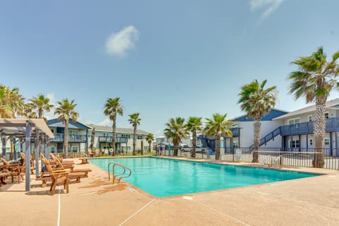 'Sea-King Sol' Ocean-View Condo in Port Aransas! Apartment in Port Aransas