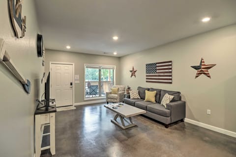 < 1 Mi to Marina: Beautiful Bull Shoals Retreat Apartment in Bull Shoals