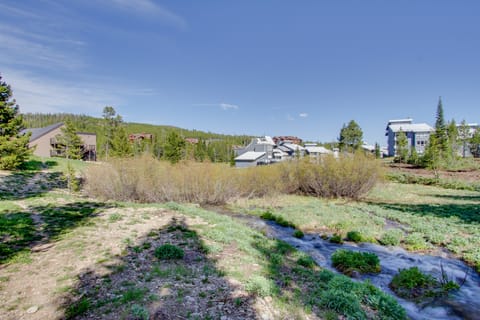 Modern Mountain-View Condo at Big Sky Resort! Apartment in Big Sky