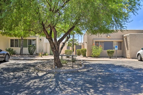 1/2 Mi to Spring Training! Condo w/ Patio in Tempe Apartment in Tempe