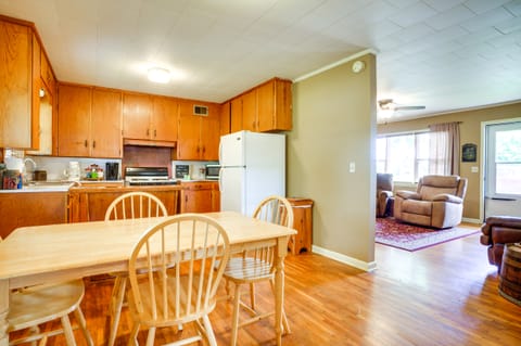 Welcoming Biggers Home - Great Duck Hunting! House in Current River