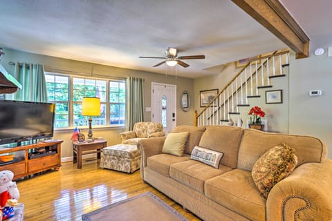 Secluded Chattanooga Getaway w/ Deck + Yard! House in Chattanooga