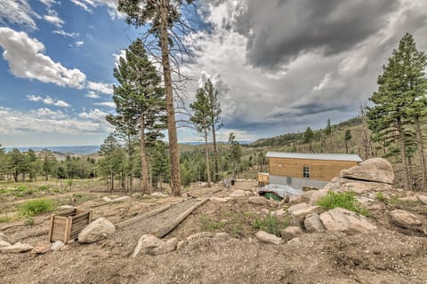 14 Mi to Ski Apache: Mountaintop Cabin w/ View House in Ruidoso