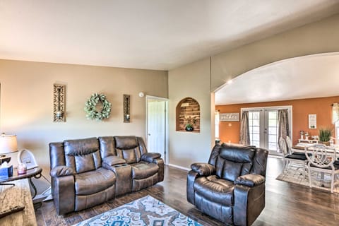 Peaceful Vadito Family Home Near Taos Valley! House in New Mexico