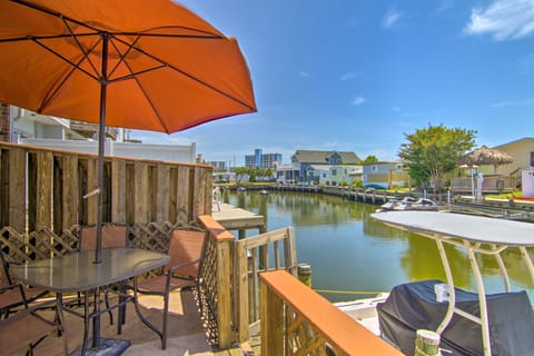 Deck w/ Canal Access: Ocean City Townhome Apartment in Ocean City