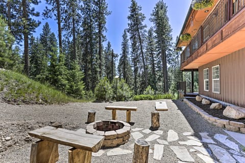 Updated Garden Valley Home w/ Fire Pit & Game Room House in Valley County