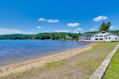 Rustic Caroga Lake Retreat: Fish, Hike & Ski! Cottage in Caroga Lake